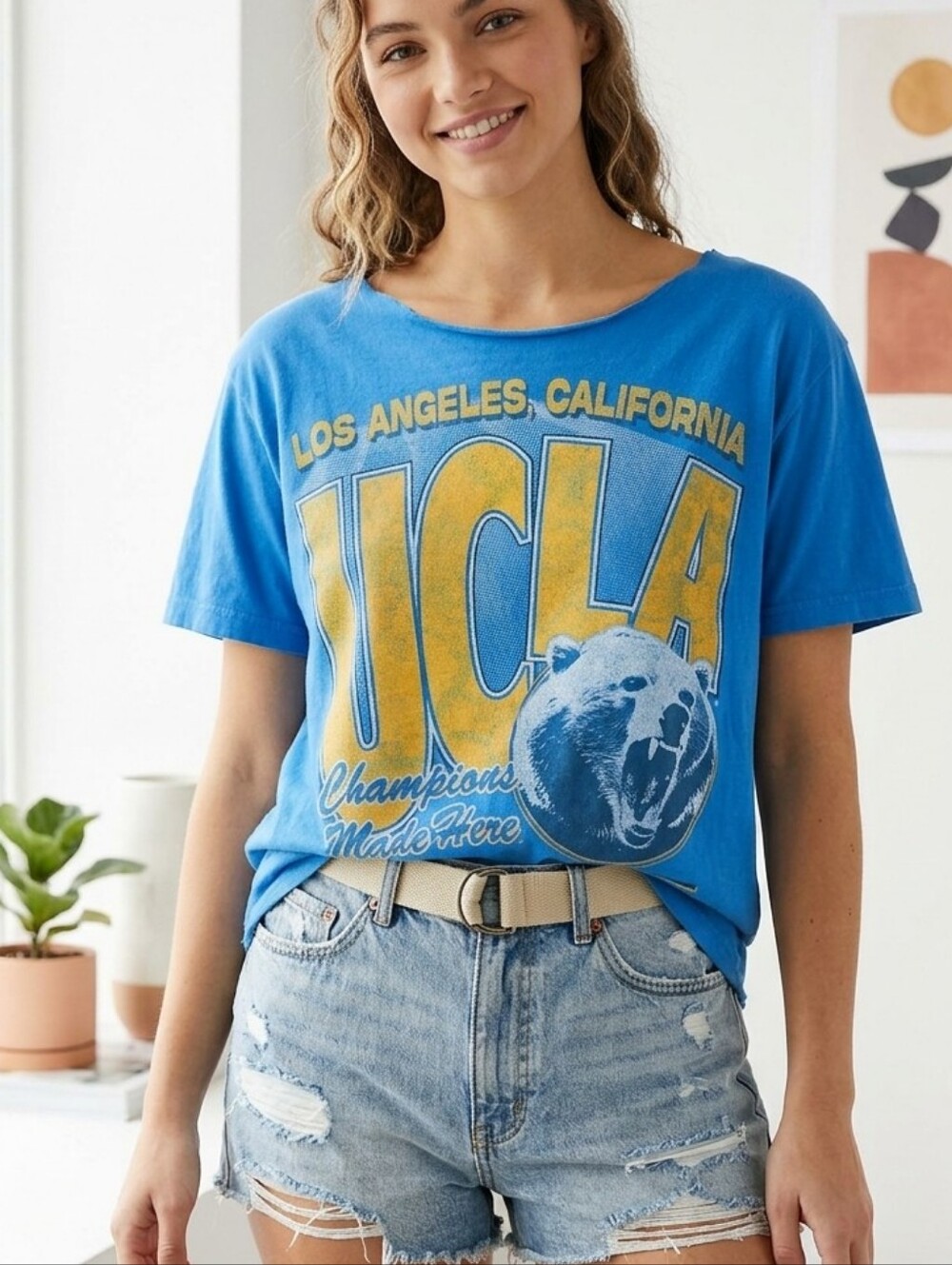 UCLA Bruins Cut Neck Tee T-Shirt Medium Blue Distressed Casual College